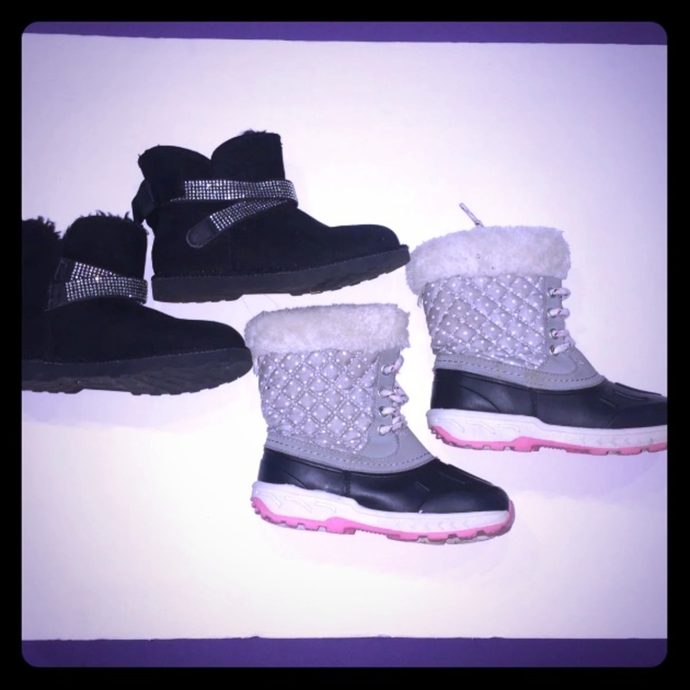 ❄️ 2 Pair Girls Winter Boots ❄️
